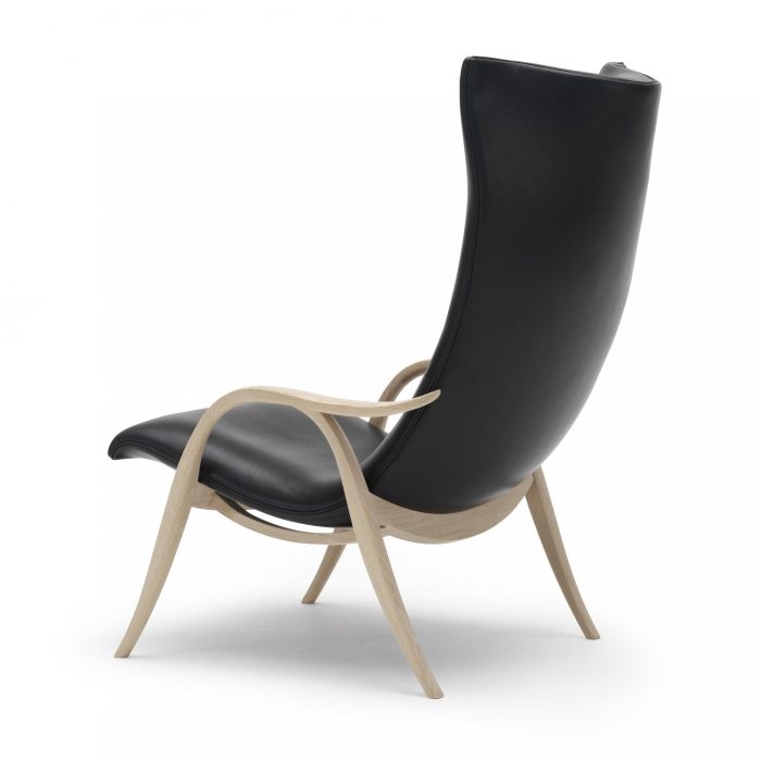 Signature Lounge Chair