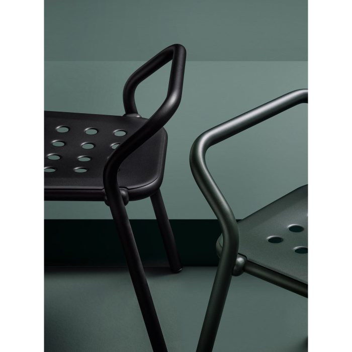 Noss Easy Side Chair