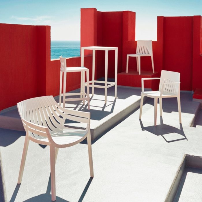 Spritz High Table