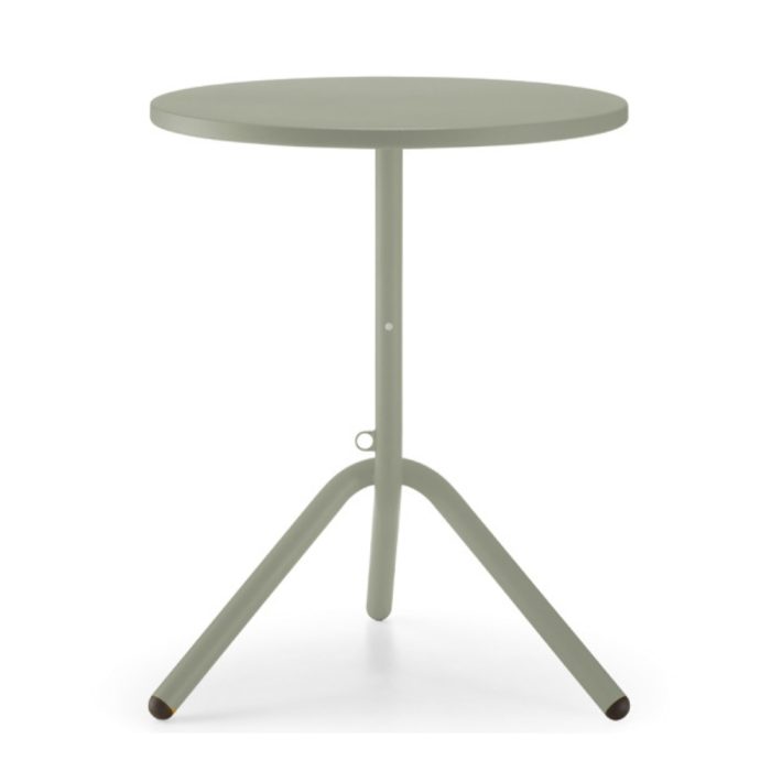 Ta Round Dining Table