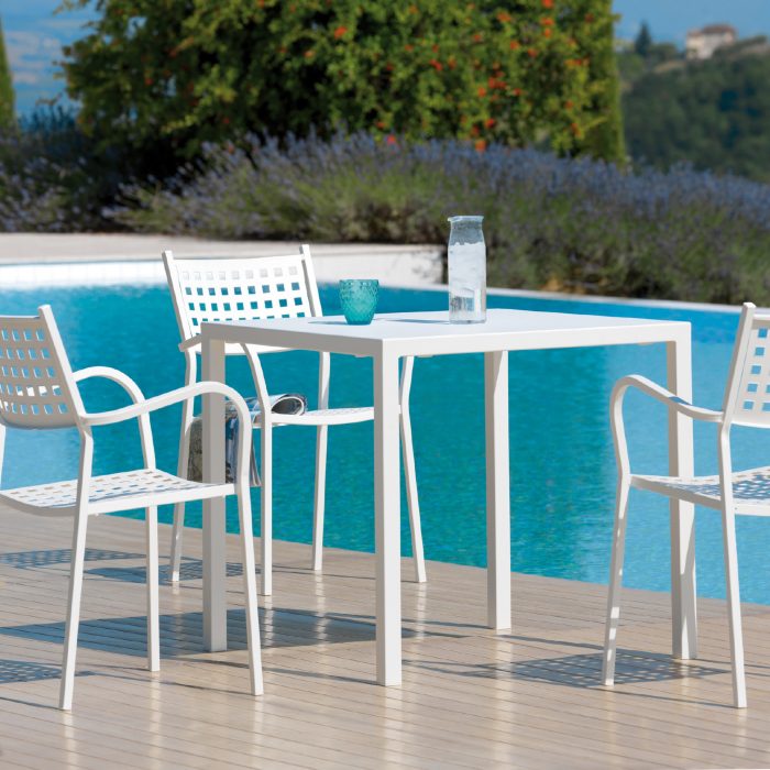 Quatris Dining Table 800x800